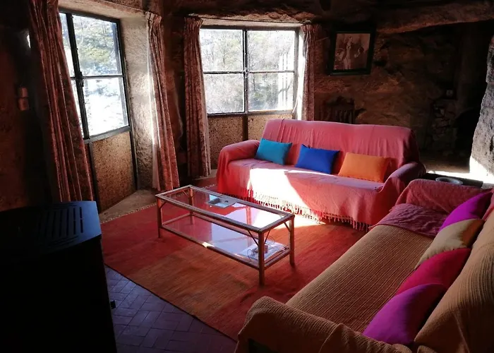 Salto Do Lobo - Montain With Private River ホームステイ Penhas da Saúde