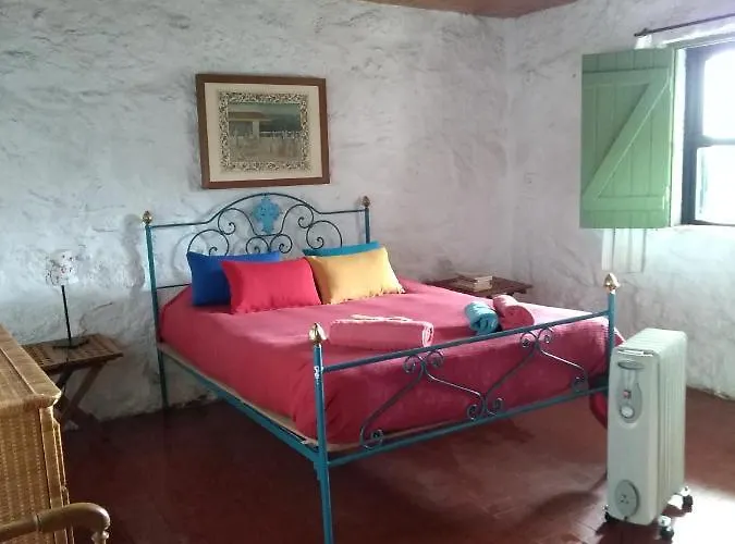 Salto Do Lobo - Montain With Private River